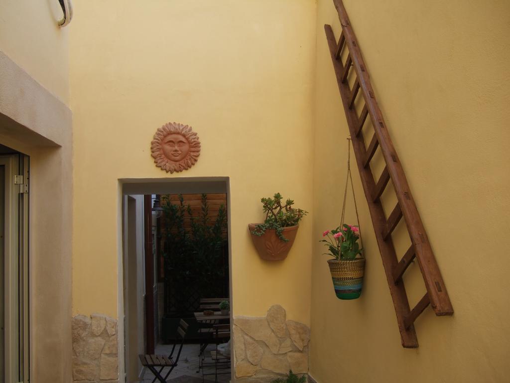 La Nicchia Apartamento Noto Quarto foto