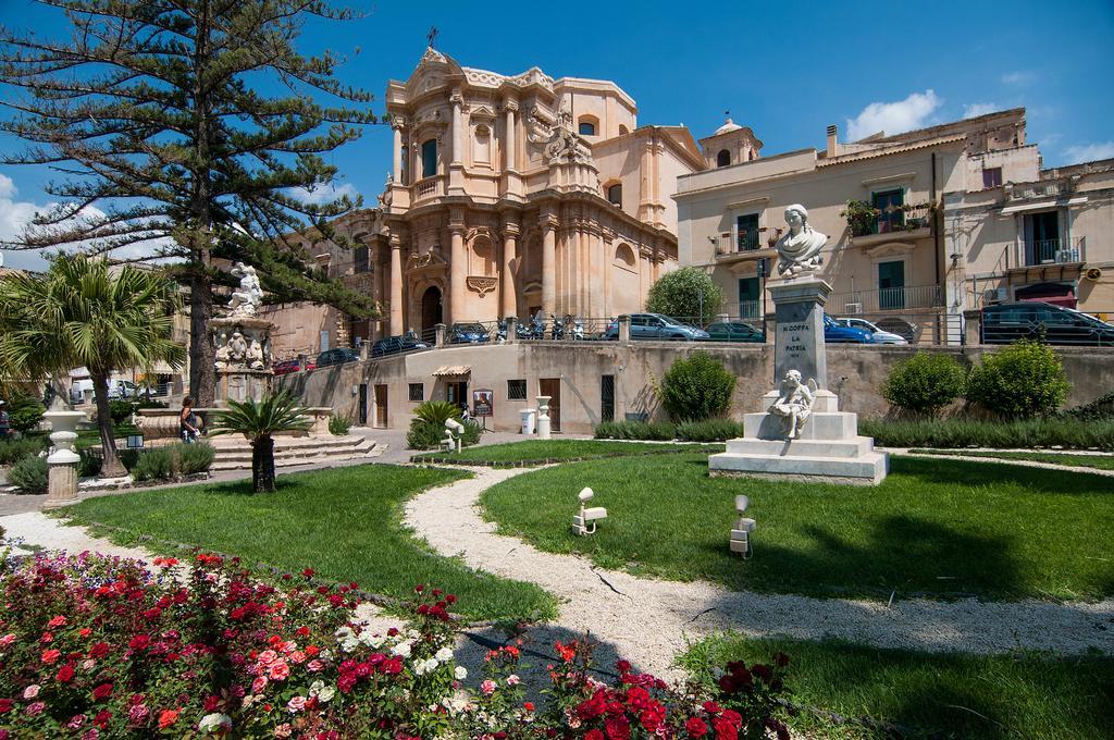 La Nicchia Apartamento Noto Exterior foto