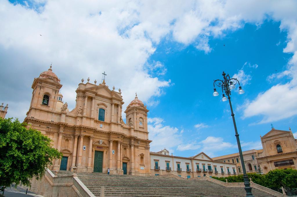 La Nicchia Apartamento Noto Exterior foto